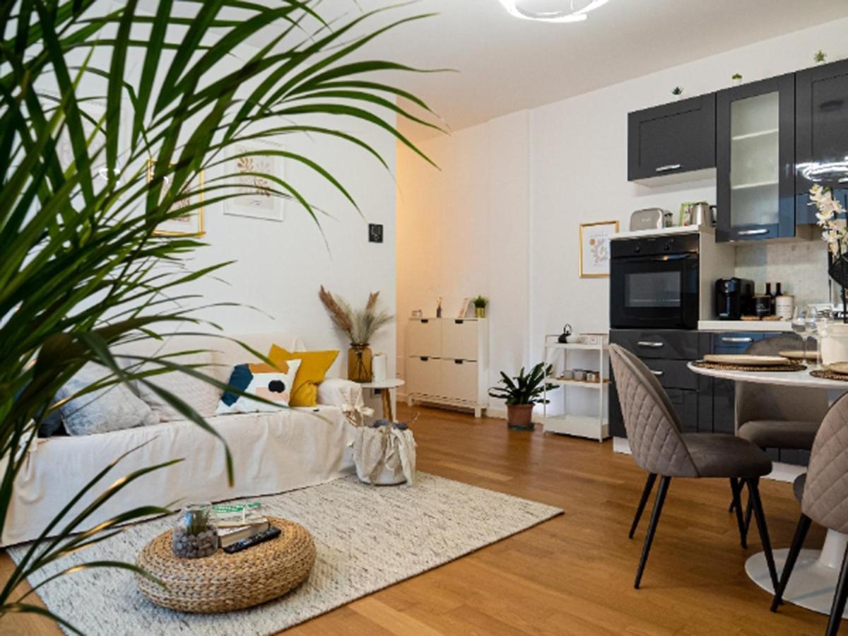 Maison Blanche: Appartamento Elegante Con Parcheggio Privato Mantova Kültér fotó